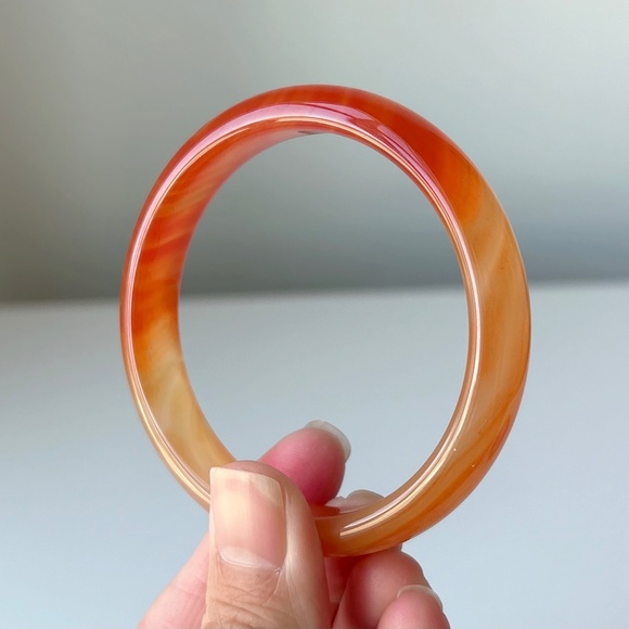 58mm Natural Carnelian Round Bangle BA126 - Picture 7 of 9